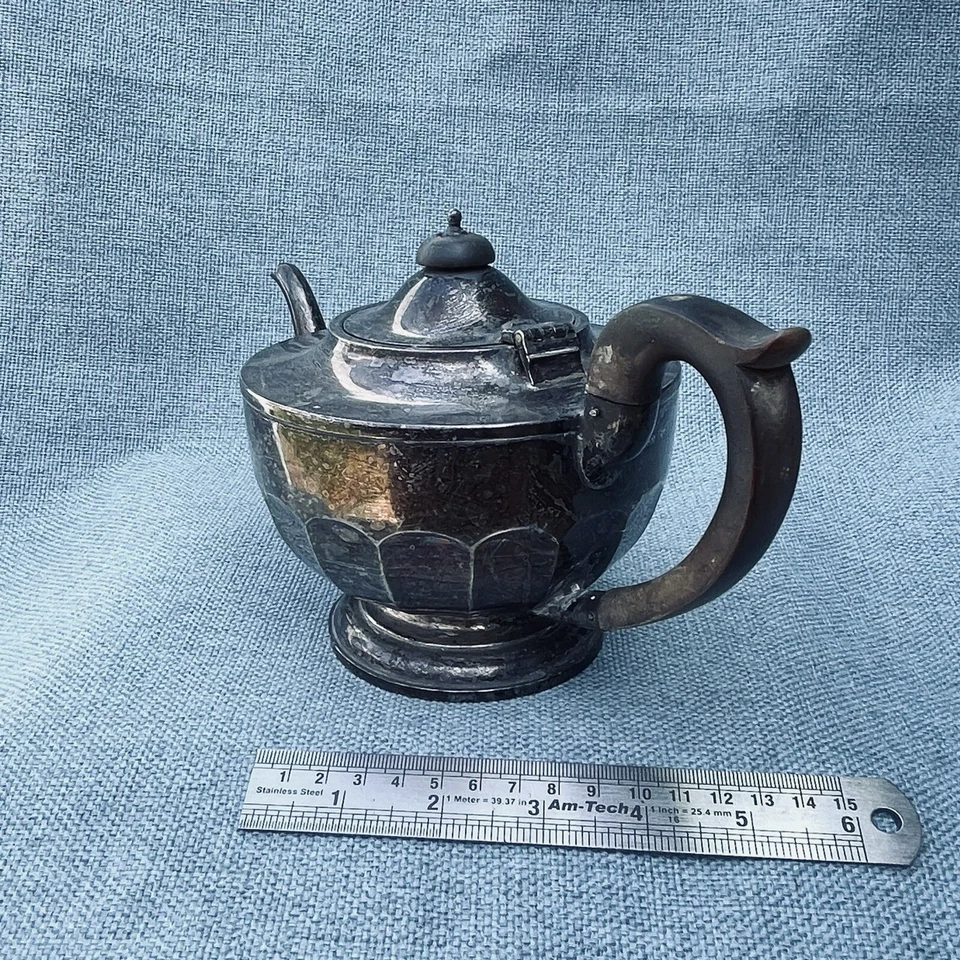1931 Solid Sterling Silver Antique Vintage Teapot Tiptaft Birmingham Hallmarked  - Image 4 of 4