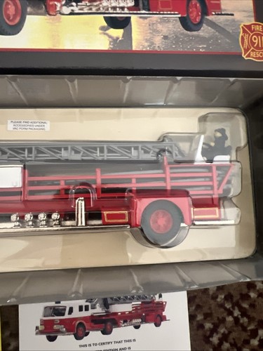 CORGI #51802 ROCHESTER N.Y. ALF AERIAL LADDER,MINT LTD EDITION,#01234 OF 5,000 - Picture 3 of 10