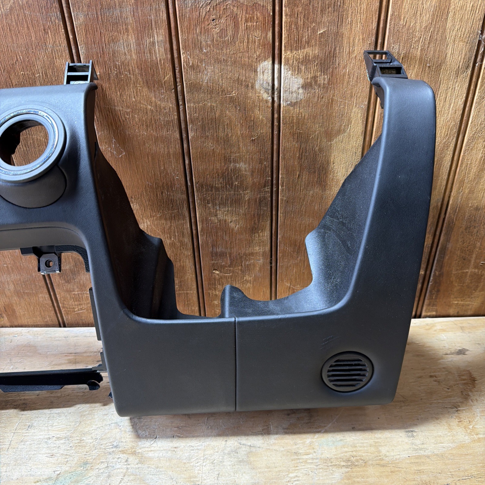 Maserati Ghibli 2014-2020 LOWER Knee bolster P/N 670012666
