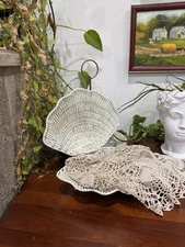 Oyster Clam Basket Pearls Mermaid Sea Shell Nautical Trinket Beach Decor