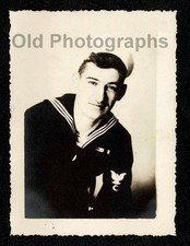 WW2 ERA SAILOR U.S. NAVY DRESS UNIFORM STUDIO PIC OLD/VINTAGE PHOTO- G440