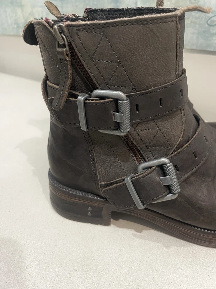 CAT Caterpillar Brown P309001 Kearny Leather Ankle Boots Women’s Sz 8 EUC - Image 2 of 4