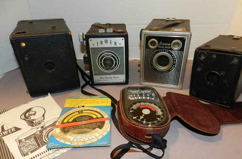 ART DECO VINTAGE BOX CAMERA LOT (4) W/ Light meter  & Orig. Pamphlet
