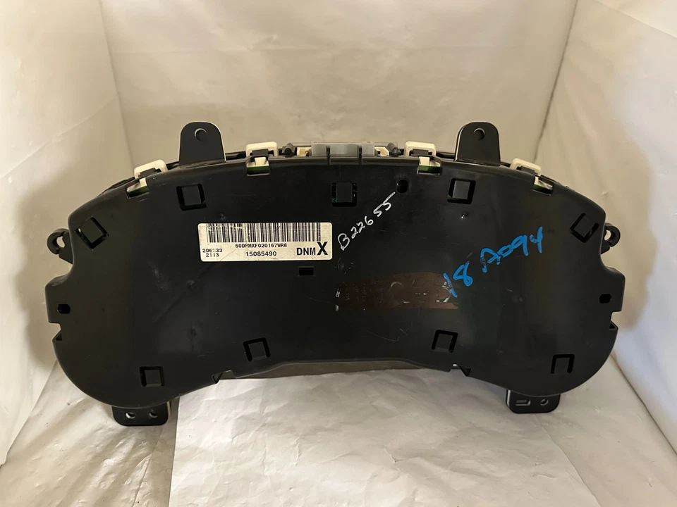 Speedometer Instrument Cluster 2002 Chevy Trailblazer & EXT 108,902 Miles - Image 2 of 4