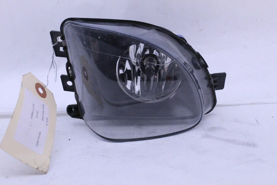 Faro antiniebla derecho BMW 535i 550i GT 2010-2012 OEM usado Foto 2 de 4
