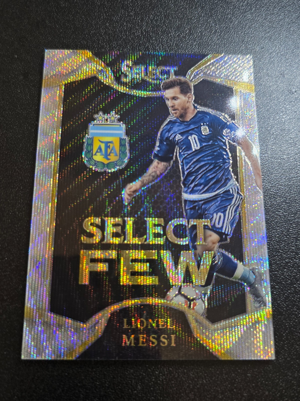 2016-17 Panini select soccer select few-Lionel Messi-silver wave-No.2