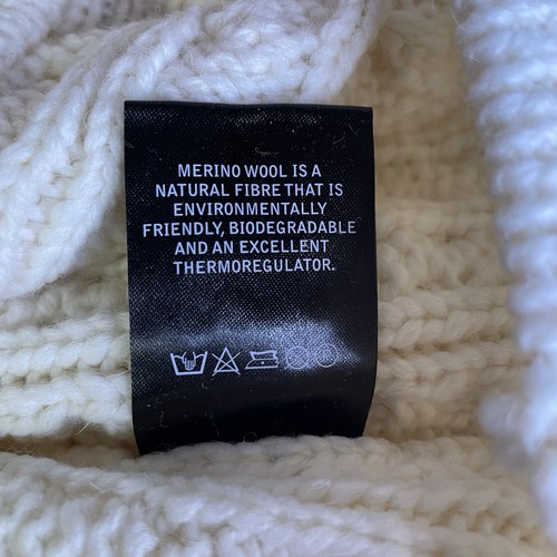 NWT Blarney Woolen Mills Ireland Merino Wool Aran Cable Knit Sweater Women’s Med - Picture 8 of 12