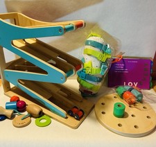 Lovevery Race Chase Ramp Car Adventure Play Kit Stacking Peg Board Buckle Barrel