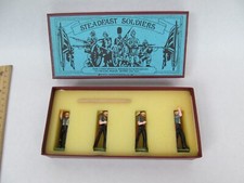 SF78 Steadfast Lot Toy Soldiers Lead or Metal Work Party Royal Navy Gun Team