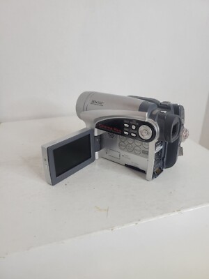 Hitachi DZ-GX5080A DVD Camcorder Cinema Res 30x Zoom 1500X Digital