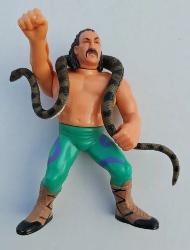  WWF JAKE THE SNAKE W/Damien Action Figure Titan S...