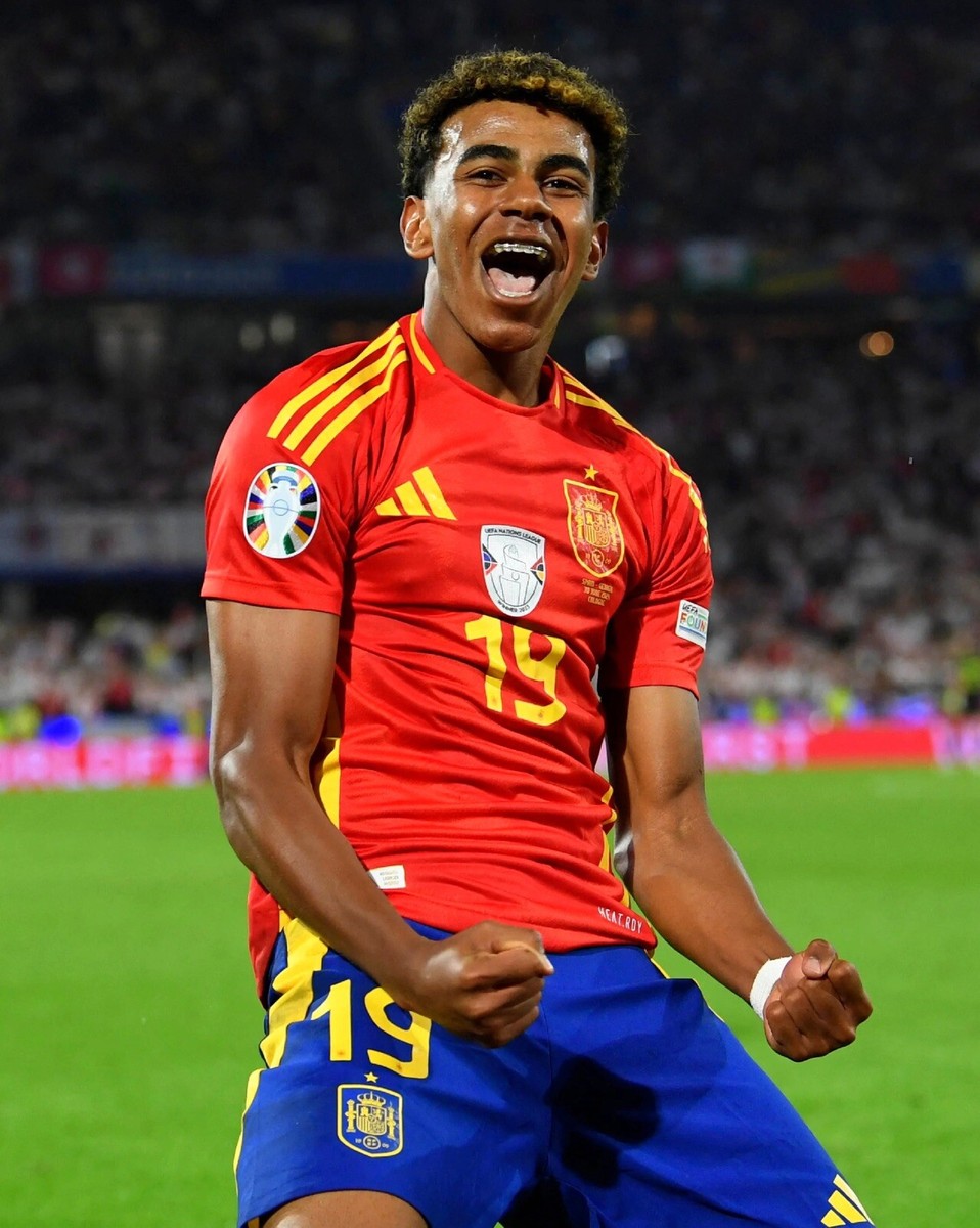 8x10 Photo LAMINE YAMAL Spain European FC Barcelona La Liga Soccer