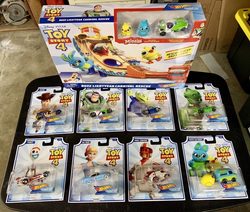 Disney Pixar Toy Story 4 Carnival Set AND All 8 Character Hotwheels NEW - Picture 2 of 11