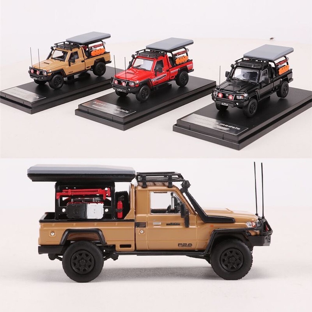 Autobots 1:64 Land Cruiser LC79 Pickup Sports Model Diecast