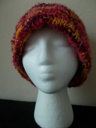 Hand knitted cozy and warm wool blend hat, red/yellow/burgundy - Picture 3 of 6
