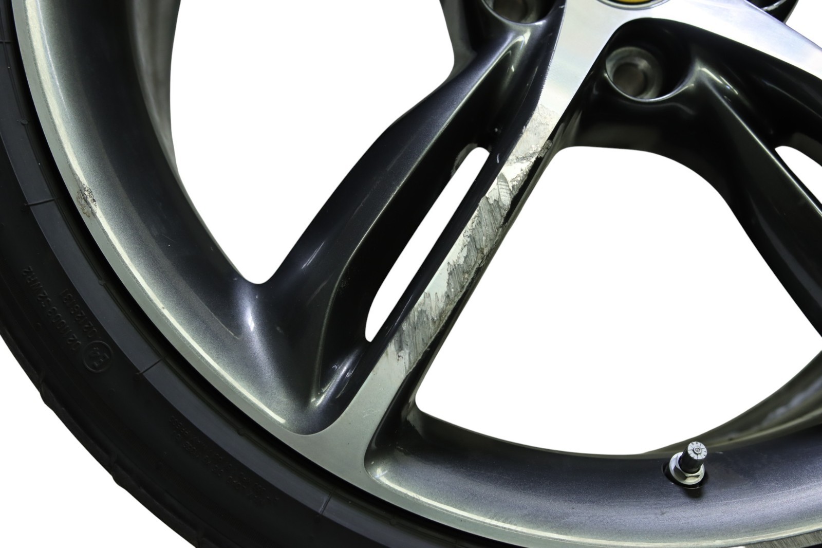 Ferrari 296 GT3 2022-2025 Front Right Wheel