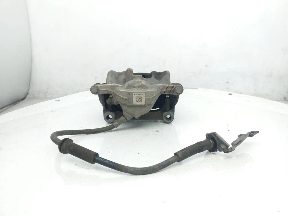 2015-2020 Mercedes-Benz Gla250 Front Left Driver Brake Caliper 000-421-69-81 - Image 4 of 4