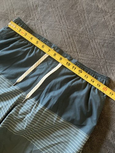 Vuori Logo Trail Short 2.0 Kordelzug gefüttert 6" Shorts Herren Größe Large - Bild 4 von 8