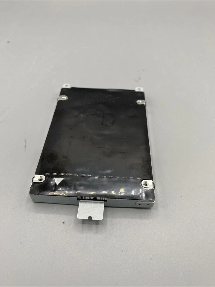 Hitachi 250GB model HTS543225L9A300 5400RPM SATA 2.5"p/n 0A57295 - Image 2 of 2