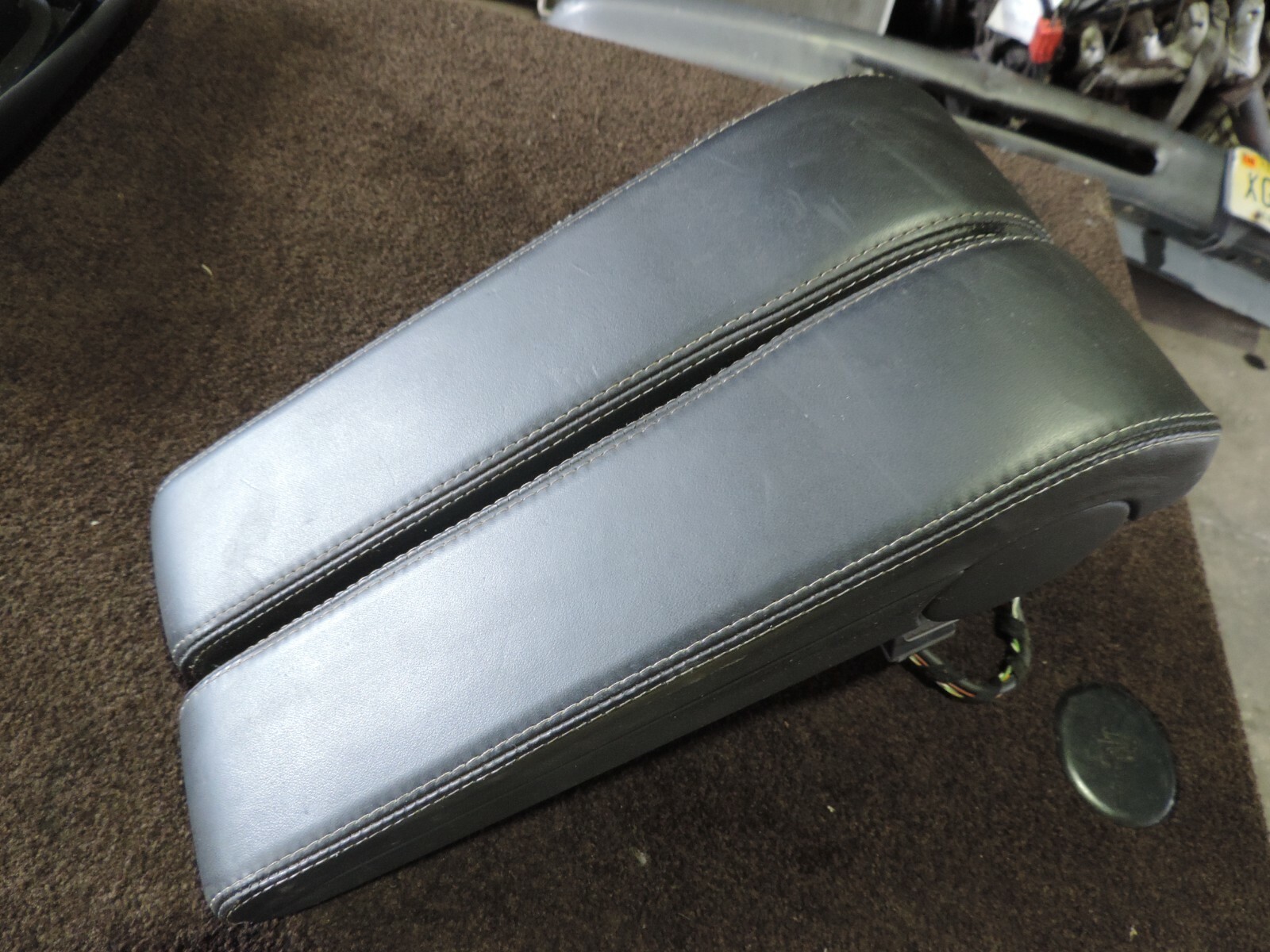 2005-10 BENTLEY CONTINENTAL GT CENTER CONSOLE ARM REST BLACK