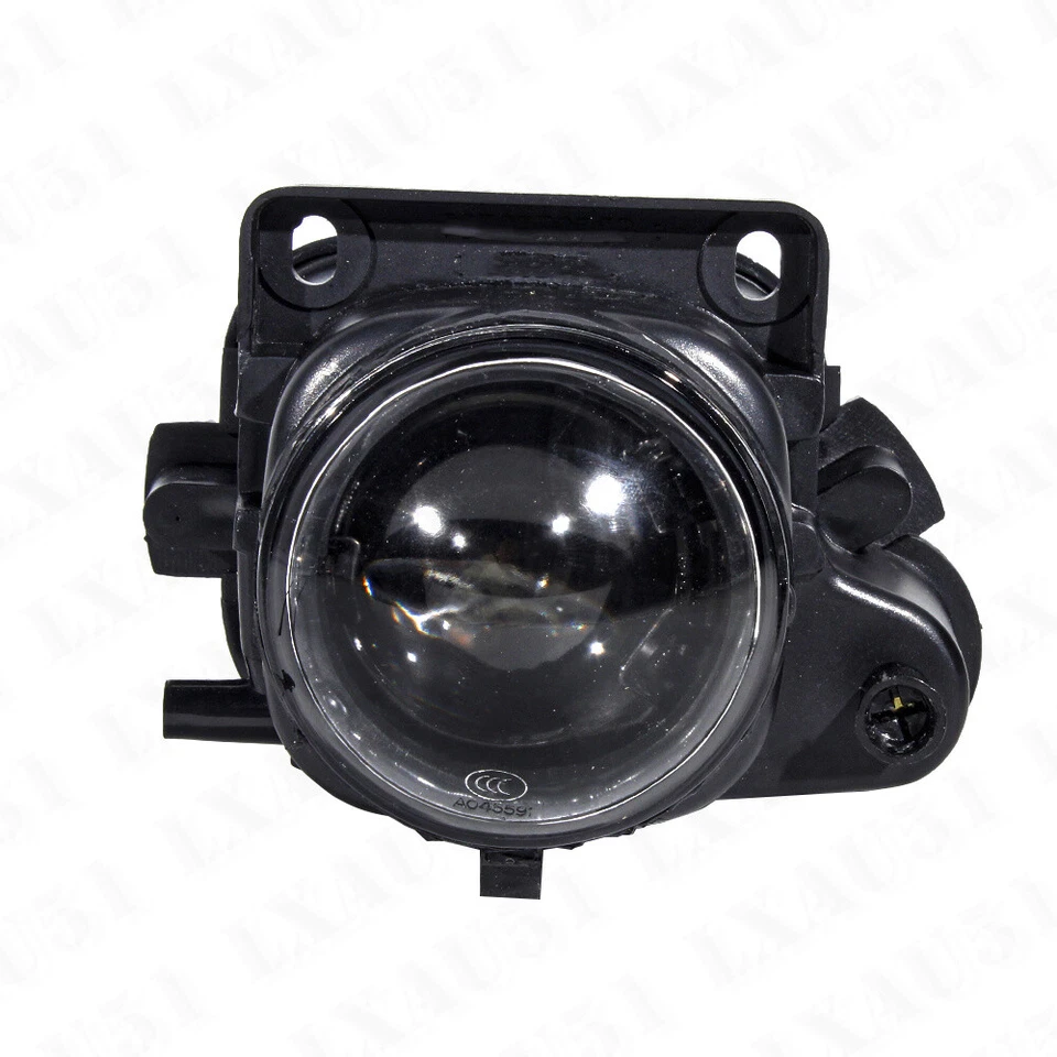 Front Bumper Fog Light Lamp With Bulbs For Audi A6/Seat Cupar R Right Passenger - Image 4 of 4