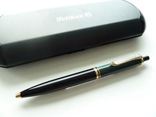 Pelikan Souverän K400  - Kugelschreiber -  schwarz-grün-Stresemann