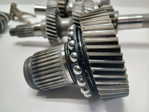 Harley-Davidson 2007 Sportster XL1200 Transmission Gears 5 Speed 35163-06 - Picture 2 of 12