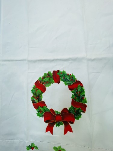 AG Allen G. Hand Painted Christmas Wreath Tea Towel Holiday Bathroom Guest Towel - Picture 11 of 14
