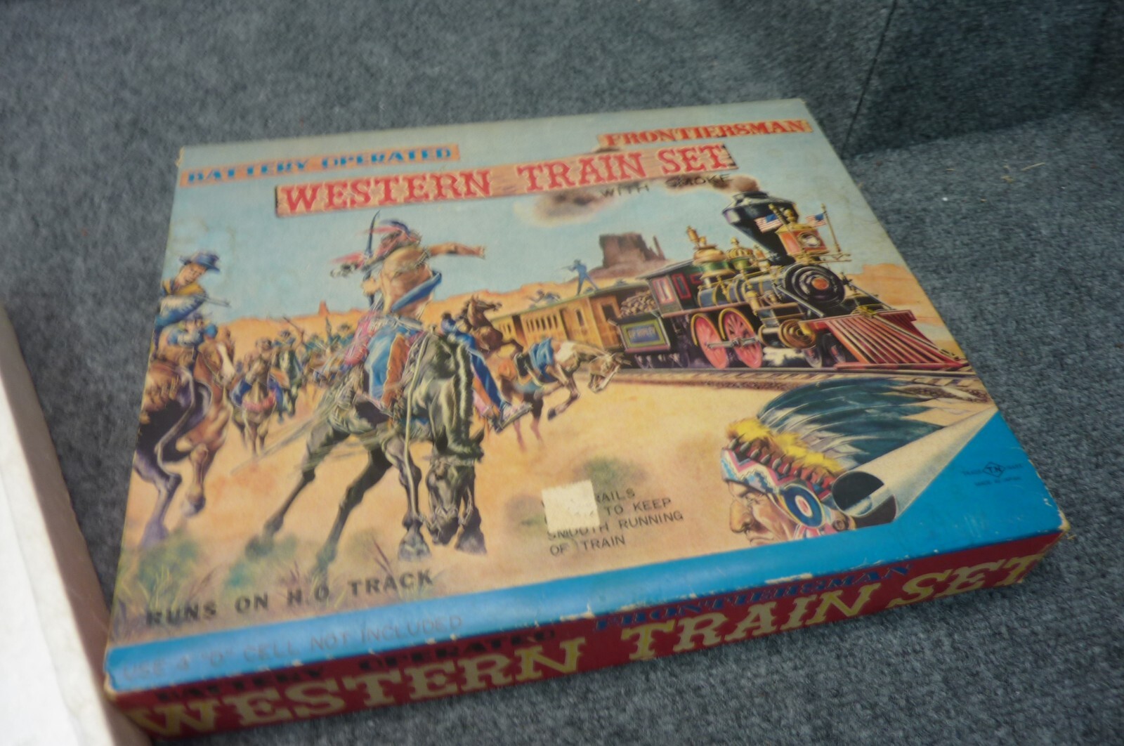 VINTAGE Battery Operated Frontiersman Western Train Set with box Rare