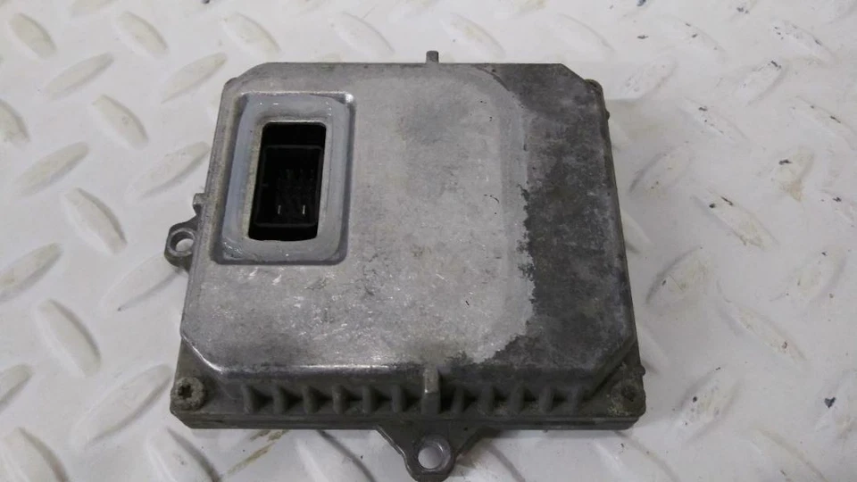 Chasis ECM Lámparas Xenón Control En Faro Se Adapta 02 BMW 320i Foto 2 de 4