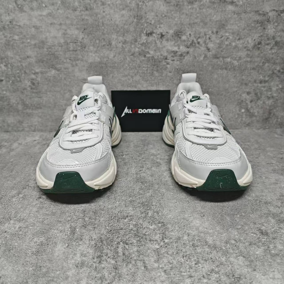 靴 NIKE W V2K RUN FD0736-101 Nike V2K Run Men/Women Shoes 'Photon Dust' (FD0736-101