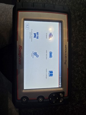 Snap On Apollo D8 Diagnostic Scan Tool (WITH POWER ADAPTER, MANUAL & BAG)