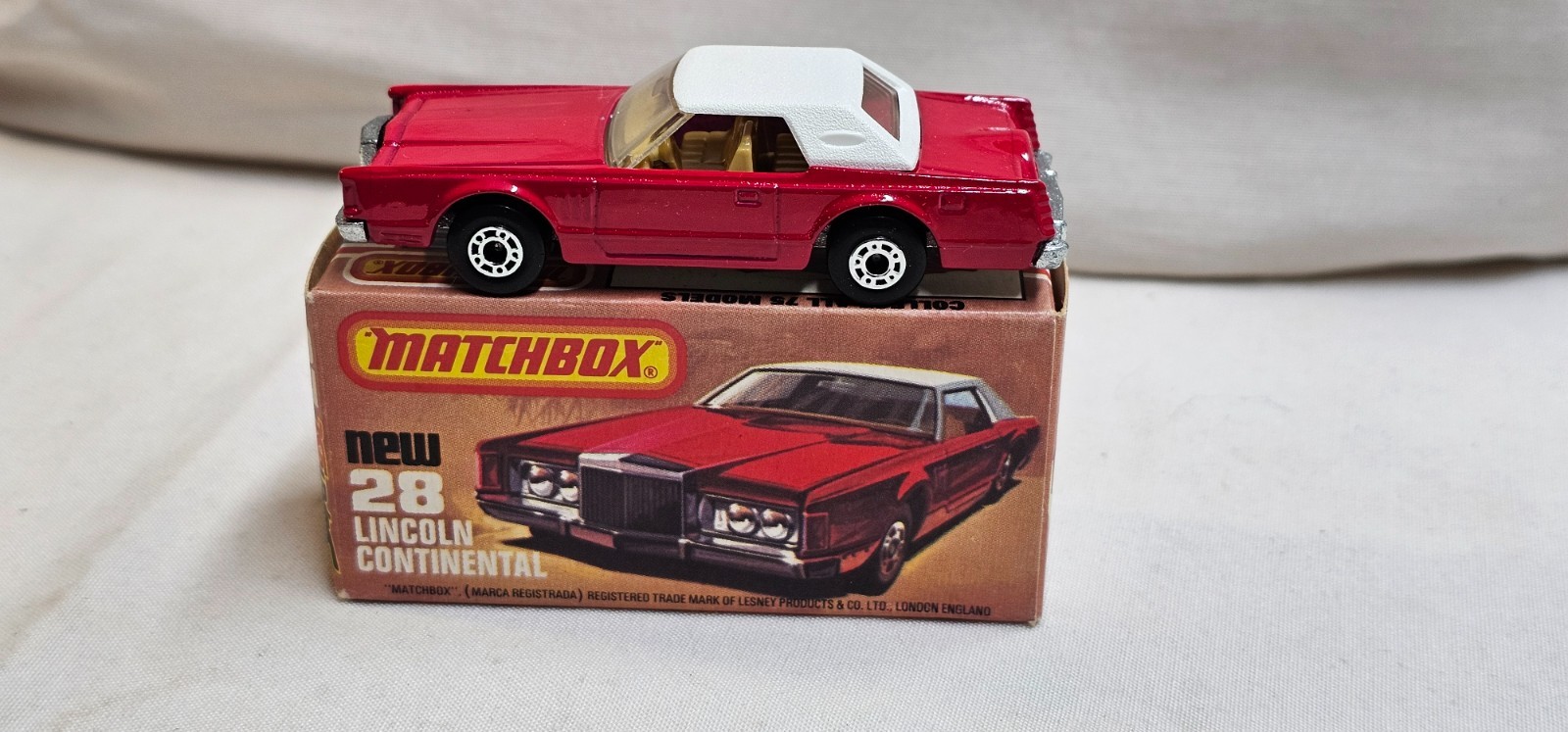 Matchbox 28f, Lincoln Continental - Free Price Guide & Review