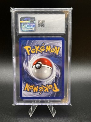 Squirtle 2006 EX Crystal Guardians Pokemon TCG #64/100 Graded CGC
