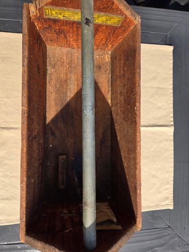 Antique vintage wooden tool box/caddy/carrier with metal handle vintage 18” long - Picture 7 of 8
