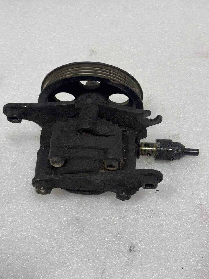 Toyota Sienna 1998 bomba de dirección asistida Foto 2 de 4