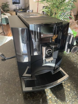 JURA E8 Super-Automatic Espresso Coffee Machine Piano Black