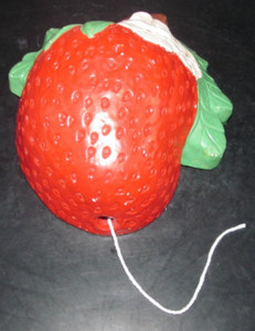 Vintage Strawberry Plant Bloom Ceramic String Holder Wall Decoration Decor Fruit