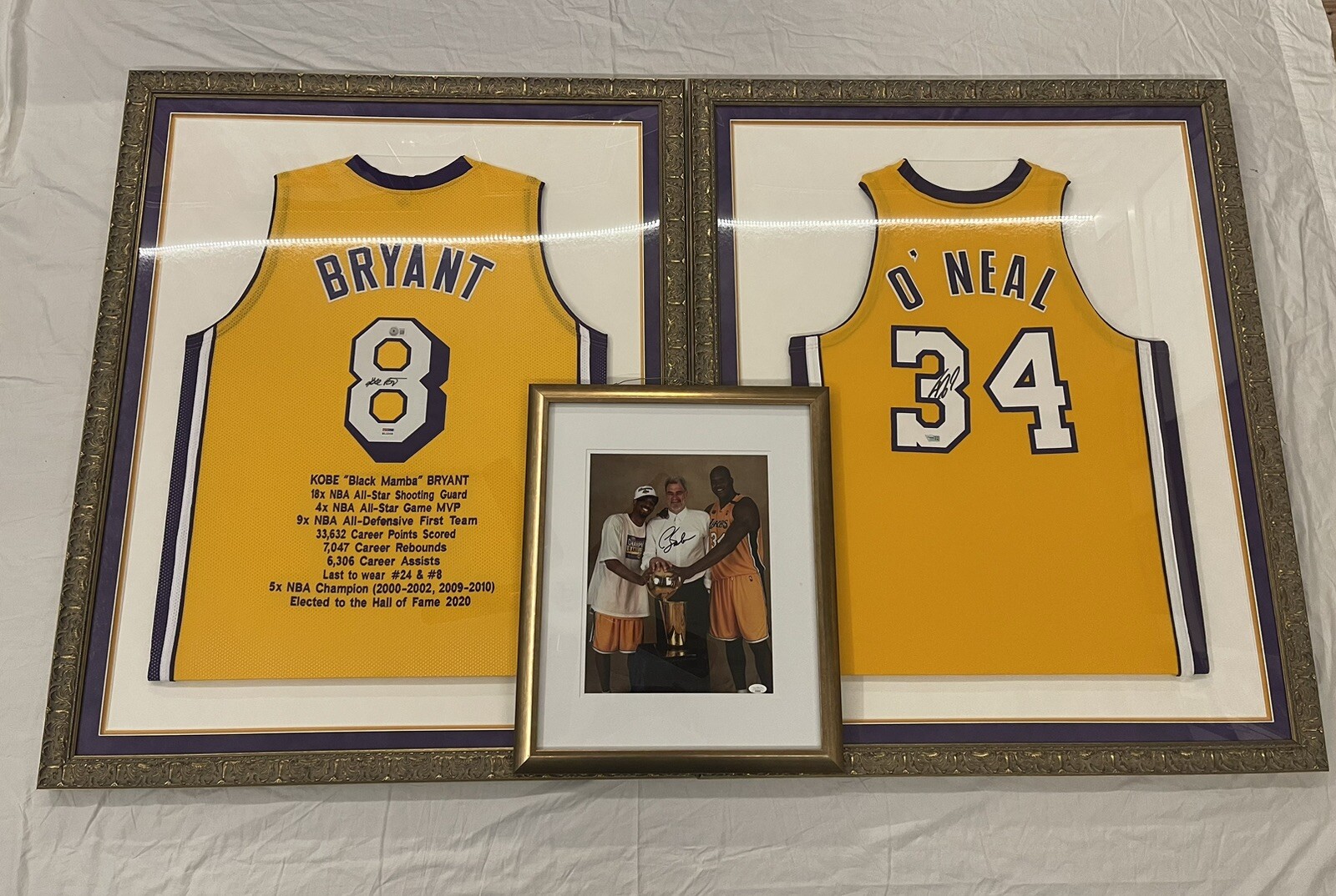Phil Jackson Autographed Memorabilia | Signed Photo, Jersey 
