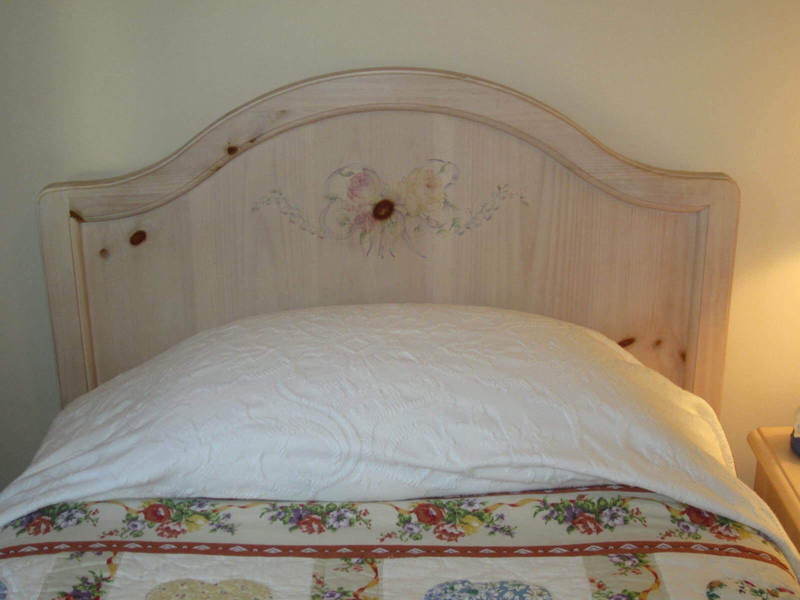 Bedroom furniture set, young girls, Thomasville First Impression