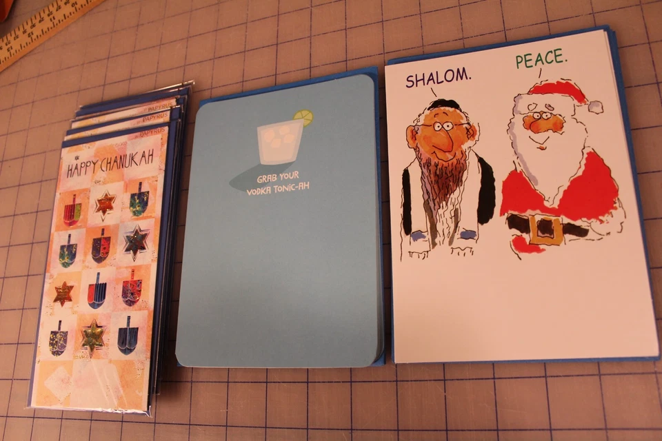 Lot of 15 Papyrus & Recycled Greetings Hanukkah/Chanukah Greetings Cards - Image 2 of 4