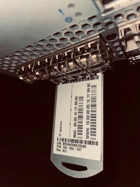 EMC DS-5300B 80-Ports 100-652-537 Switch w/ SFP Dual powersupply - Image 4 of 4