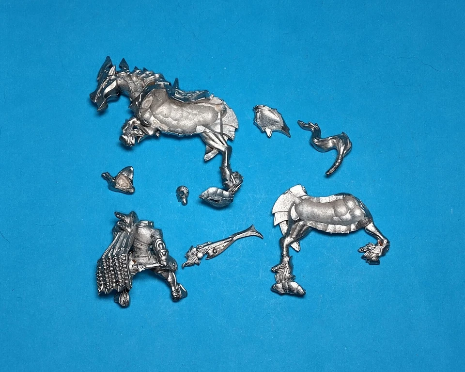 Retribution of Scyrah - Vyros, Incissar of the Dawnguard - Cavalry (Warmachine) - Image 2 of 2