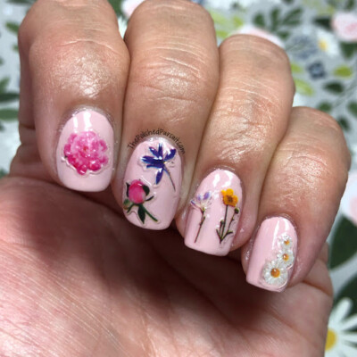Sally Hansen Floral Color Therapy Nail Appliques - Choose Your Style