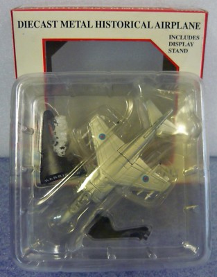 Herpa Model Power 5337 McDonnell Douglas AV-8B Harrier II 1/100, NEU & in OVP