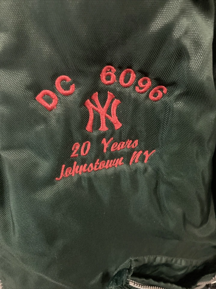 Vintage Tri-Mountain XL NY Yankees 20 Years DC Coat *RARE* - Image 3 of 4