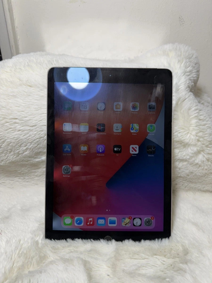 Apple iPad Air 2 16 GB Tablets & eReaders with Built - In Rear Apple iPad Air 2 16 GB Tablets & eReaders with Built - In Rear