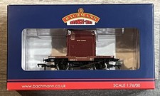 Bachmann Branchline 37-960 Conflat with type A container BR crimson
