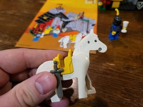 Lego 10000 Guarded Inn (6067) complete with misprint horse and instructions