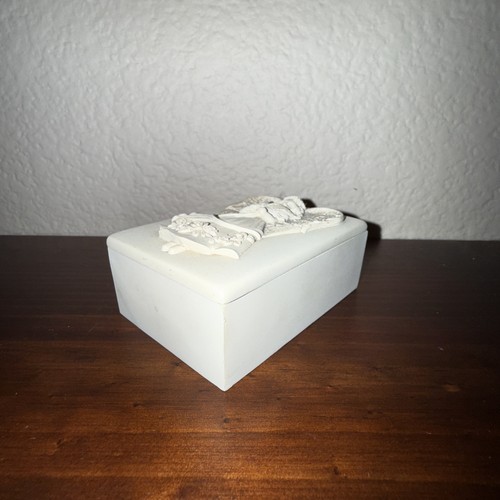 Angelstar Ceramic Trinket Keepsake Jewelry Box Vintage 2000 Beige Classic Simple - Picture 3 of 10